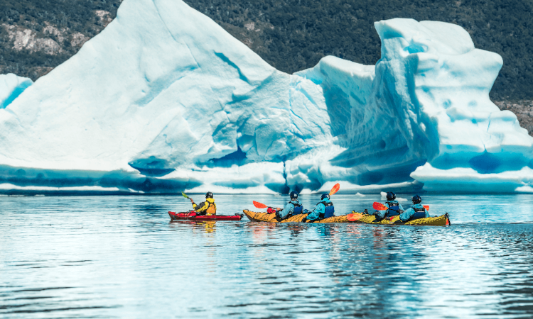 Kayak Lake Grey
